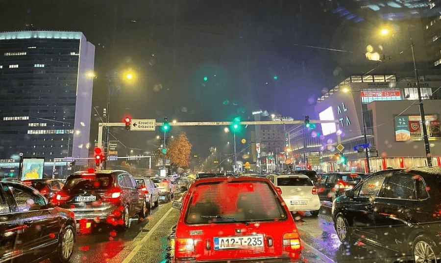 "Traffic Chaos in Sarajevo: Major Roadworks Disrupt Commuters as City Main Artery Gets a Facelift"